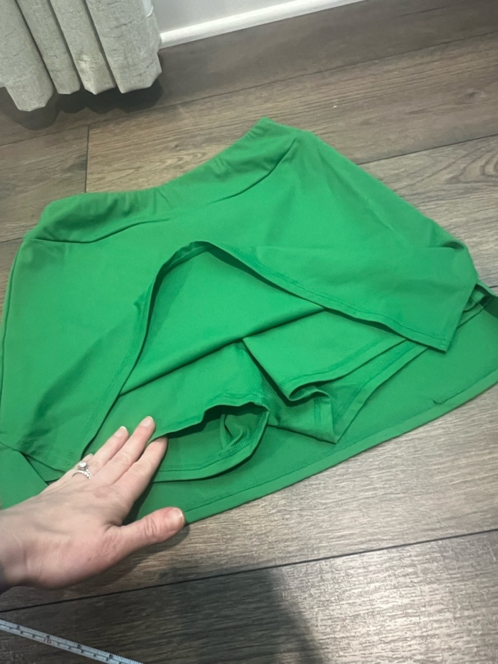 Green Athletic Skort - Stretch Performance Tennis Skirt - Picture 4 of 6